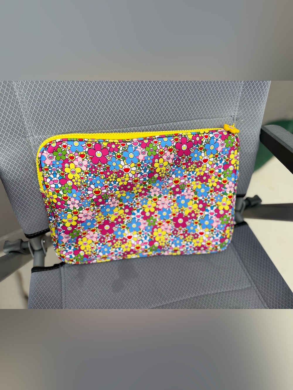 Marc Jacobs x Murakami Daisy Flower Print Zip Pouch Yellow Tablet Case - Picture 2 of 6